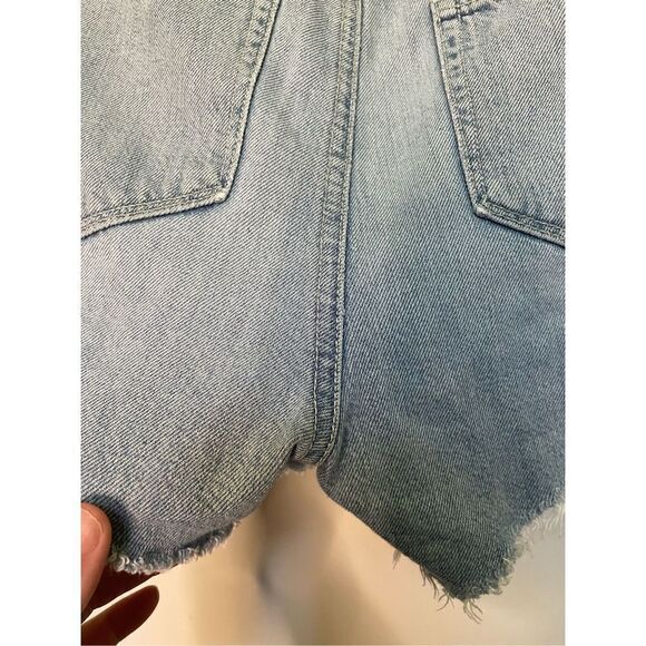 Paige Keira Mayan Piecing Embroidered Cutoff Denim shorts size 29 - Picture 9 of 12